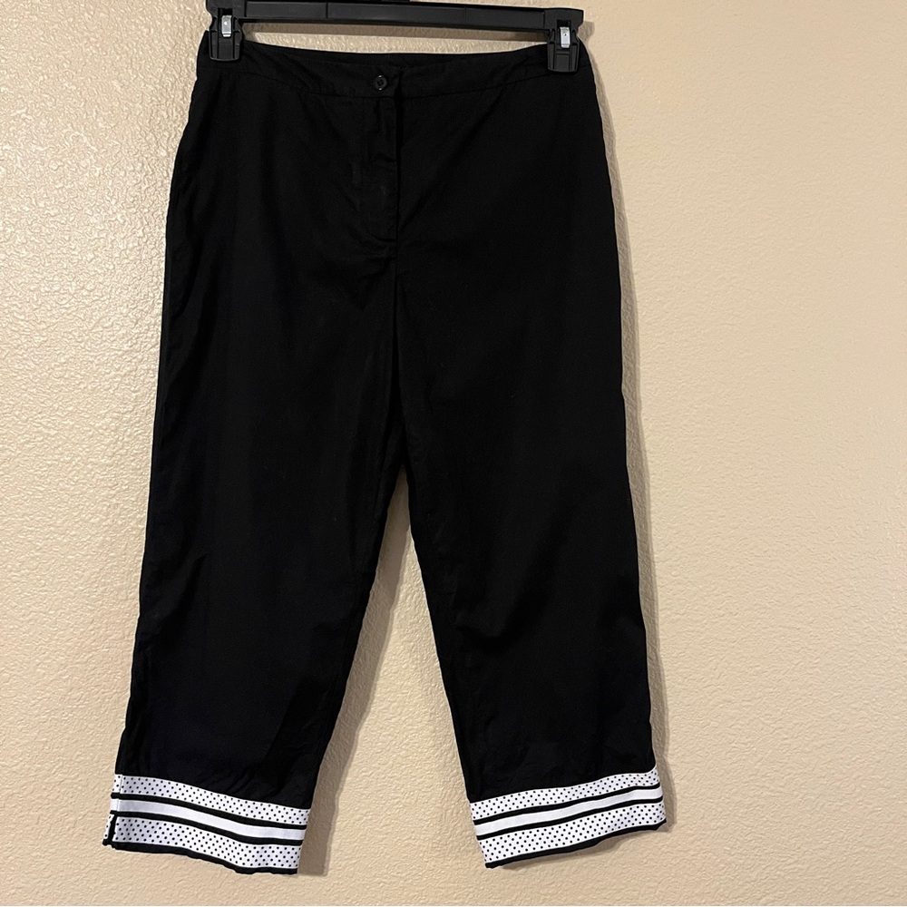 Bay Studio Women’s Size 8 Vintage Black Capri Pants w/ White Polka Dot Trim